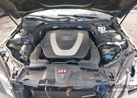 2010 Mercedes-Benz E 350 4Matic z USA, uszkodzony, nr VIN WDDHF8HB0AA230838